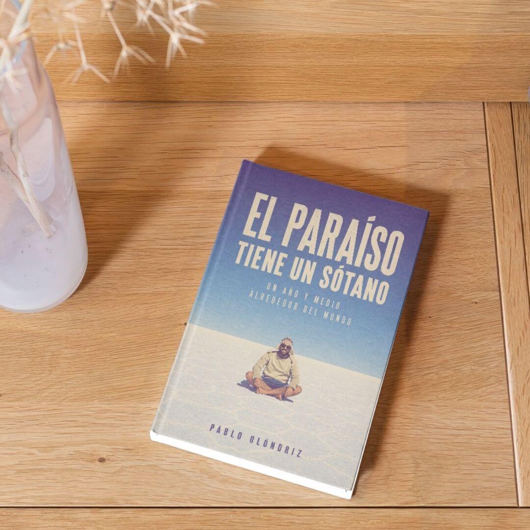 Portada de El paraíso tiene un sótano